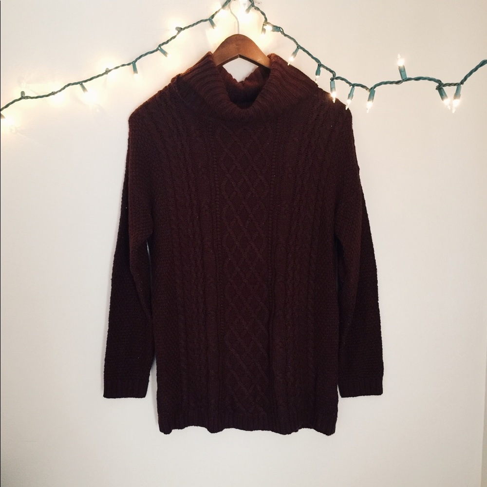 SUZY SHIER Cable Knit Turtleneck Sweater